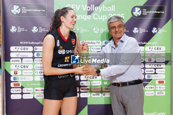 2024-10-09 - Pietro Miele president of Roma Volley Club and Marie Scholzel of Roma Volley Club during the CEV Volleyball Challenge Cup 2025 between Roma Volley Club and OK Kelteks on 9 oct 2024 at the Palazzetto dello Sport in Rome. - CEV VOLLEYBALL CHALLENGE CUP 2025 - CHALLENGE CUP MEN - VOLLEYBALL