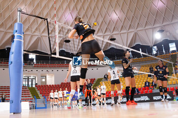 2024-10-09 - Gabriela Orvosova of Roma Volley Club during the CEV Volleyball Challenge Cup 2025 between Roma Volley Club and OK Kelteks on 9 oct 2024 at the Palazzetto dello Sport in Rome. - CEV VOLLEYBALL CHALLENGE CUP 2025 - CHALLENGE CUP MEN - VOLLEYBALL