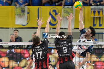 2024-01-17 - Spike of Daniele Lavia of ITAS Trentino Volley during the match between ITAS Trentino Volley and Asseco Resovia Rzeszow, valid for Pool B of CEV Men Volley Champions League 2023/2024 at Il T Quotidiano Arena on January 17, 2023, Trento, Italy. - ITAS TRENTINO VS ASSECO RESOVIA RZESZOW - CHAMPIONS LEAGUE MEN - VOLLEYBALL