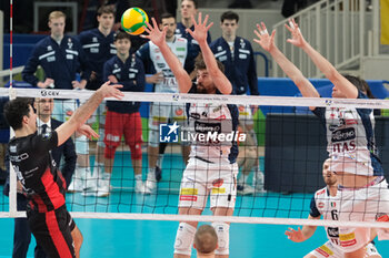 2024-01-17 - Block of Kamil Rychlicki of ITAS Trentino Volley during the match between ITAS Trentino Volley and Asseco Resovia Rzeszow, valid for Pool B of CEV Men Volley Champions League 2023/2024 at Il T Quotidiano Arena on January 17, 2023, Trento, Italy. - ITAS TRENTINO VS ASSECO RESOVIA RZESZOW - CHAMPIONS LEAGUE MEN - VOLLEYBALL