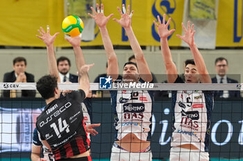 2024-01-17 - Block of Marko Podrascanin of ITAS Trentino Volley during the match between ITAS Trentino Volley and Asseco Resovia Rzeszow, valid for Pool B of CEV Men Volley Champions League 2023/2024 at Il T Quotidiano Arena on January 17, 2023, Trento, Italy. - ITAS TRENTINO VS ASSECO RESOVIA RZESZOW - CHAMPIONS LEAGUE MEN - VOLLEYBALL