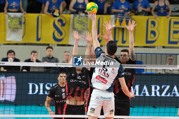 2024-01-17 - Block of Bartłomiej Mordyl of Asseco Resovia Rzeszow during the match between ITAS Trentino Volley and Asseco Resovia Rzeszow, valid for Pool B of CEV Men Volley Champions League 2023/2024 at Il T Quotidiano Arena on January 17, 2023, Trento, Italy. - ITAS TRENTINO VS ASSECO RESOVIA RZESZOW - CHAMPIONS LEAGUE MEN - VOLLEYBALL