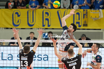 2024-02-29 - Daniele Lavia of ITAS Trentino Volley in action during the match between ITAS Trentino Volley and Berlin Recycling Volleys, quarter of finals of CEV Men Volley Champions League 2023/2024 at Il T Quotidiano Arena on February 29, 2024, Trento, Italy. - QUARTER OF FINALS - ITAS TRENTINO VS BERLIN RECYCLING VOLLEYS - CHAMPIONS LEAGUE MEN - VOLLEYBALL