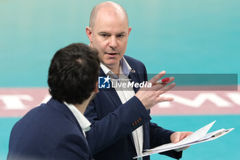 2024-02-29 - Joel Banks head coach of Berlin Recycling Volleys during the match between ITAS Trentino Volley and Berlin Recycling Volleys, quarter of finals of CEV Men Volley Champions League 2023/2024 at Il T Quotidiano Arena on February 29, 2024, Trento, Italy. - QUARTER OF FINALS - ITAS TRENTINO VS BERLIN RECYCLING VOLLEYS - CHAMPIONS LEAGUE MEN - VOLLEYBALL