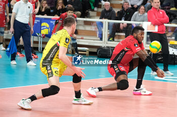 2024-03-13 - Bump of Marlon Yant of Cucine Lube Civitanova during the match between ITAS Trentino Volley and Cucine Lube Civitanova, semifinals of CEV Men Volley Champions League 2023/2024 at Il T Quotidiano Arena on March 13, 2024, Trento, Italy. - SEMILFINALS - ITAS TRENTINO VS CUCINE LUBE CIVITANOVA - CHAMPIONS LEAGUE MEN - VOLLEYBALL