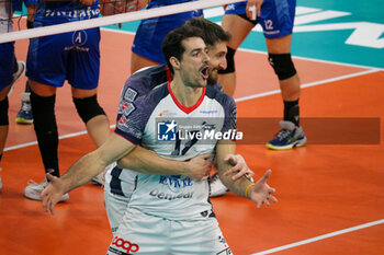 13/11/2024 - YACINE LOUATI AND JACOPO LARIZZA (POWERVOLLEY MILANO) - ALLIANZ MILANO VS KNACK ROESELARE - CHAMPIONS LEAGUE MEN - VOLLEY