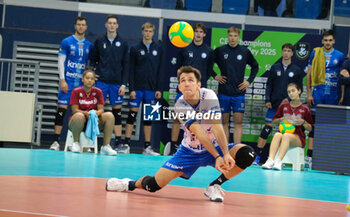 13/11/2024 - DENNIS DEROY (KNACK VOLLEY ROESELARE) - ALLIANZ MILANO VS KNACK ROESELARE - CHAMPIONS LEAGUE MEN - VOLLEY