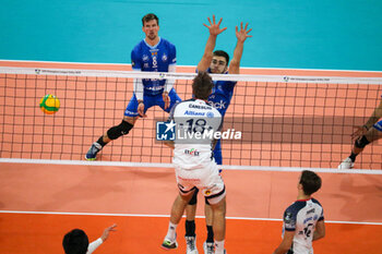 13/11/2024 - MONSTER BLOCK LENNERT VAN ELSEN (KNACK VOLLEY ROESELARE) - ALLIANZ MILANO VS KNACK ROESELARE - CHAMPIONS LEAGUE MEN - VOLLEY