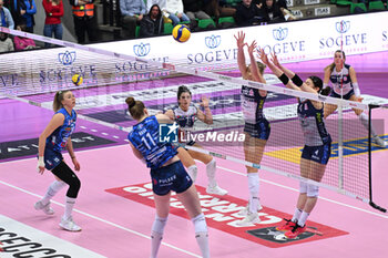 2024-01-24 - Attack of Isabelle Haak ( Prosecco Doc Imoco Conegliano ) - PROSECCO DOC IMOCO CONEGLIANO VS IL BISONTE FIRENZE - WOMEN ITALIAN CUP - VOLLEYBALL