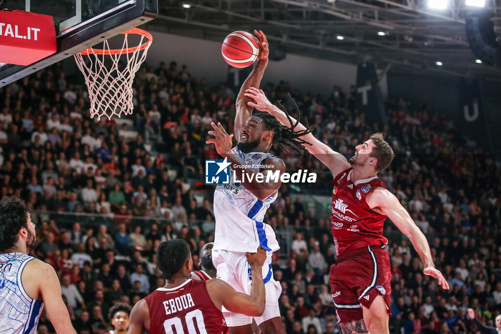 Unahotels Reggio Emilia vs Trapani Shark - ITALIAN SERIE A - BASKETBALL