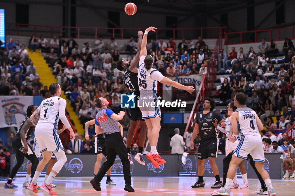 Napolibasket vs Dolomiti Energia Trentino - SERIE A ITALIA - BASKET