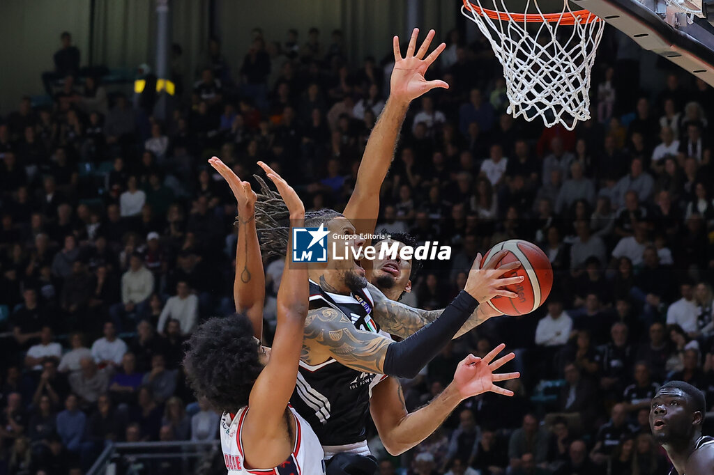 Virtus Olidata Bologna vs Una Hotels Reggio Emilia - ITALIAN SERIE A - BASKETBALL