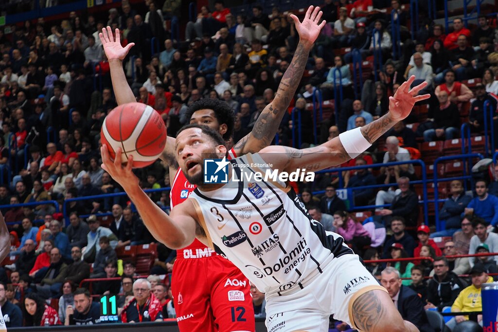 EA7 Emporio Armani Milano vs Dolomiti Energia Trentino - ITALIAN SERIE A - BASKETBALL