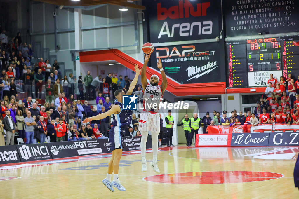 Sella Cento vs Liofilchem Roseto - ITALIAN SERIE A2 - BASKETBALL
