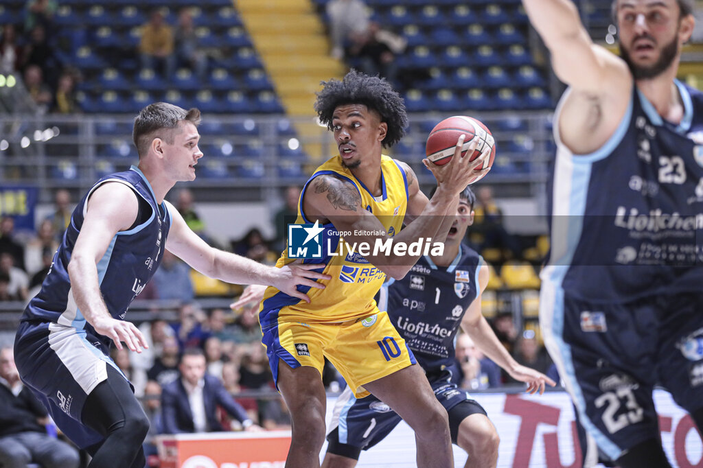 Reale Mutua Torino vs Liofilchem Roseto - ITALIAN SERIE A2 - BASKETBALL