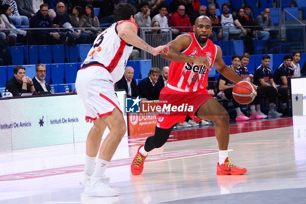 Wegreenit Urania Milano vs Sella Cento - ITALIAN SERIE A2 - BASKETBALL