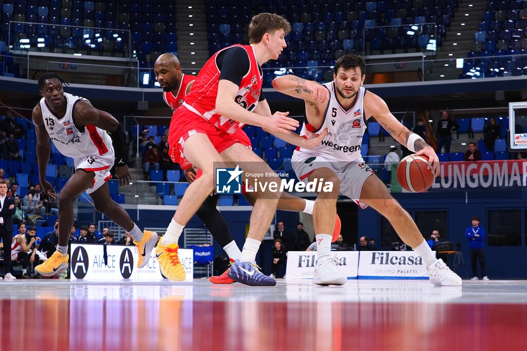 Wegreenit Urania Milano vs Sella Cento - ITALIAN SERIE A2 - BASKETBALL