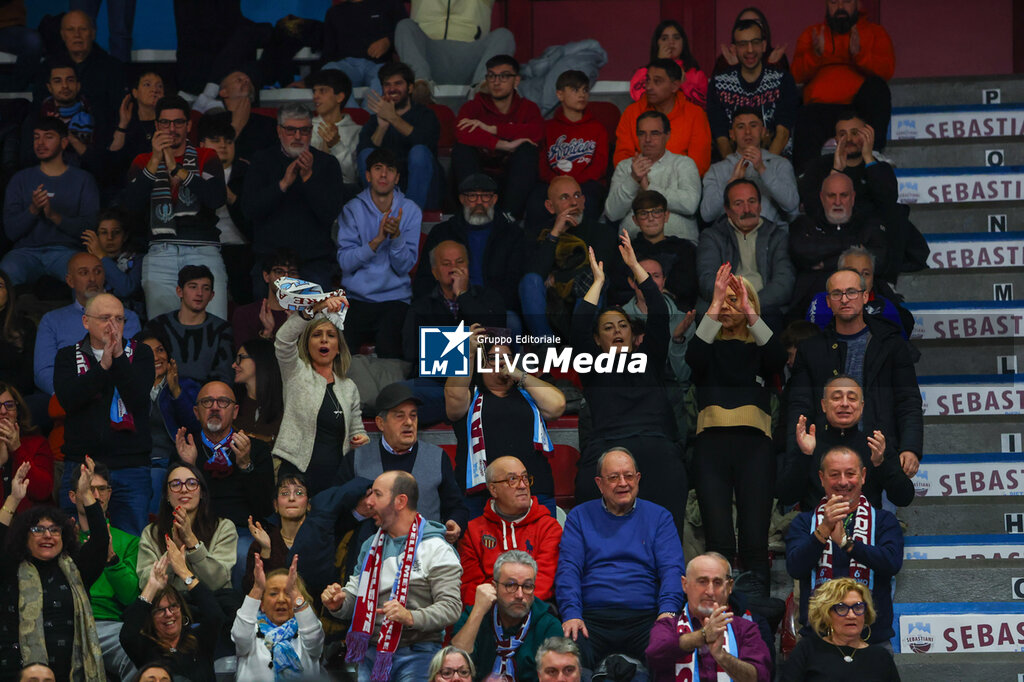 Real Sebastiani Rieti vs Flats Service Fortitudo Bologna, Stagione 2025-26 Campionato Italiano Pallacanestro - Old Wild West Serie A2 Maschile - ITALIAN SERIE A2 - BASKETBALL