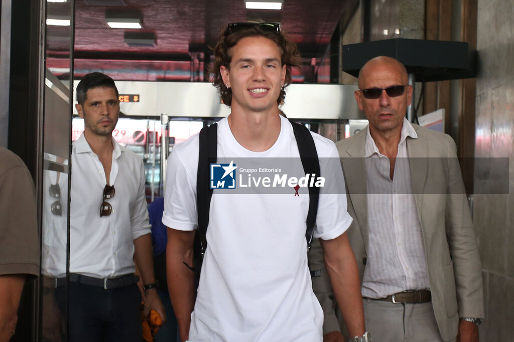 Daniele Ghilardi, AS Roma's new signing - OTHER - SOCCER