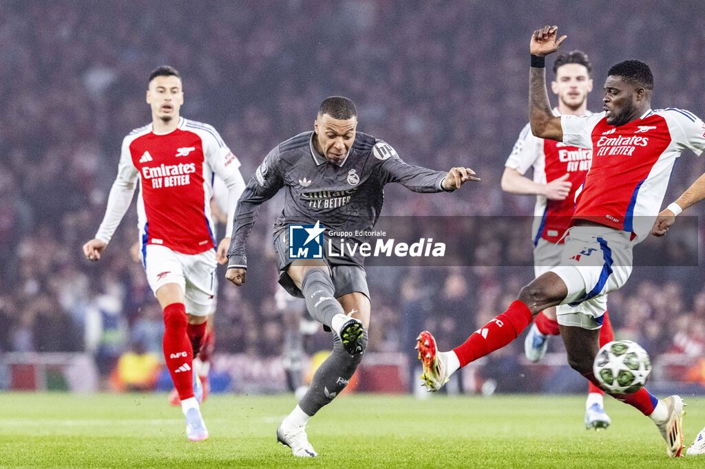 Arsenal FC v Real Madrid C.F. - UEFA Champions League 2024/25 Quarter Final First Leg - UEFA CHAMPIONS LEAGUE - SOCCER
