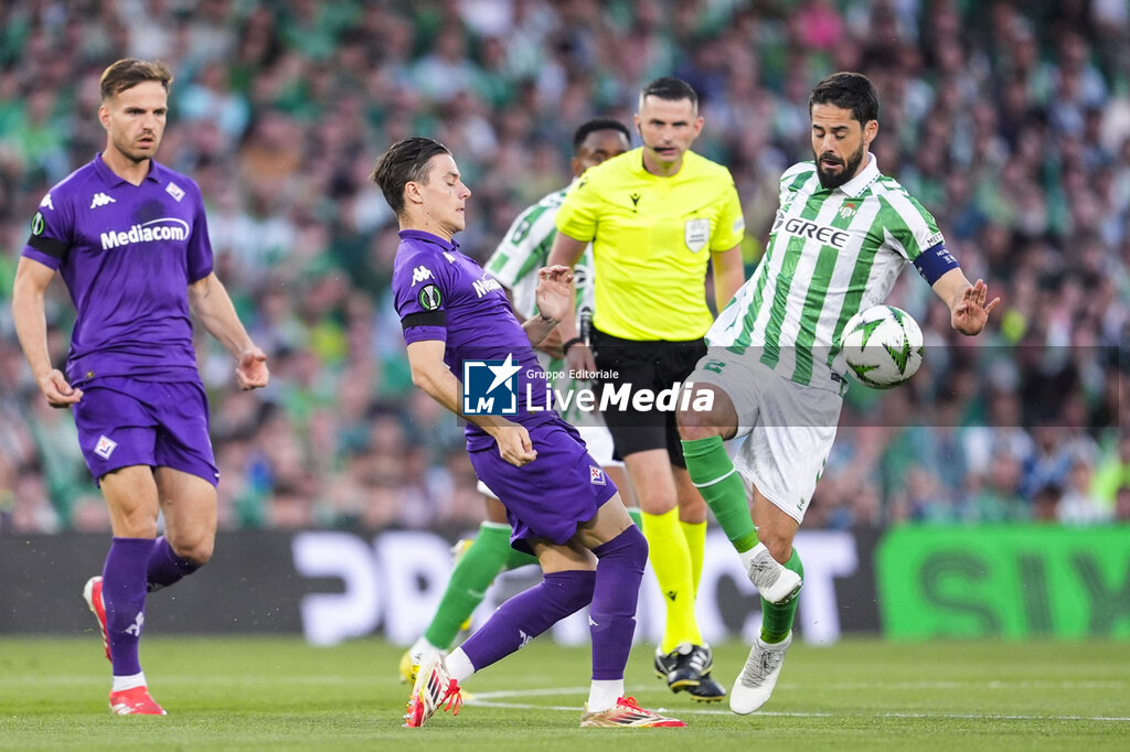 REAL BETIS vs FIORENTINA - UEFA CONFERENCE LEAGUE - SOCCER