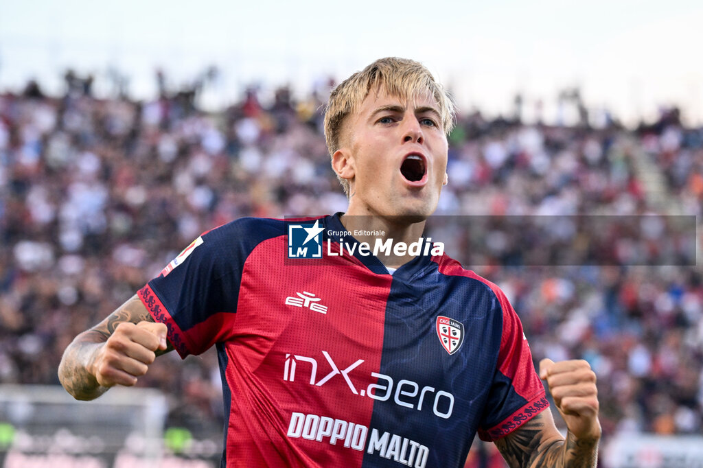 Cagliari Calcio vs Frosinone Calcio - ITALIAN CUP - SOCCER