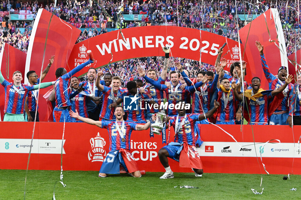 EMIRATES FA CUP - CRYSTAL PALACE vs MANCHESTER CITY - ENGLISH LEAGUE CUP - SOCCER