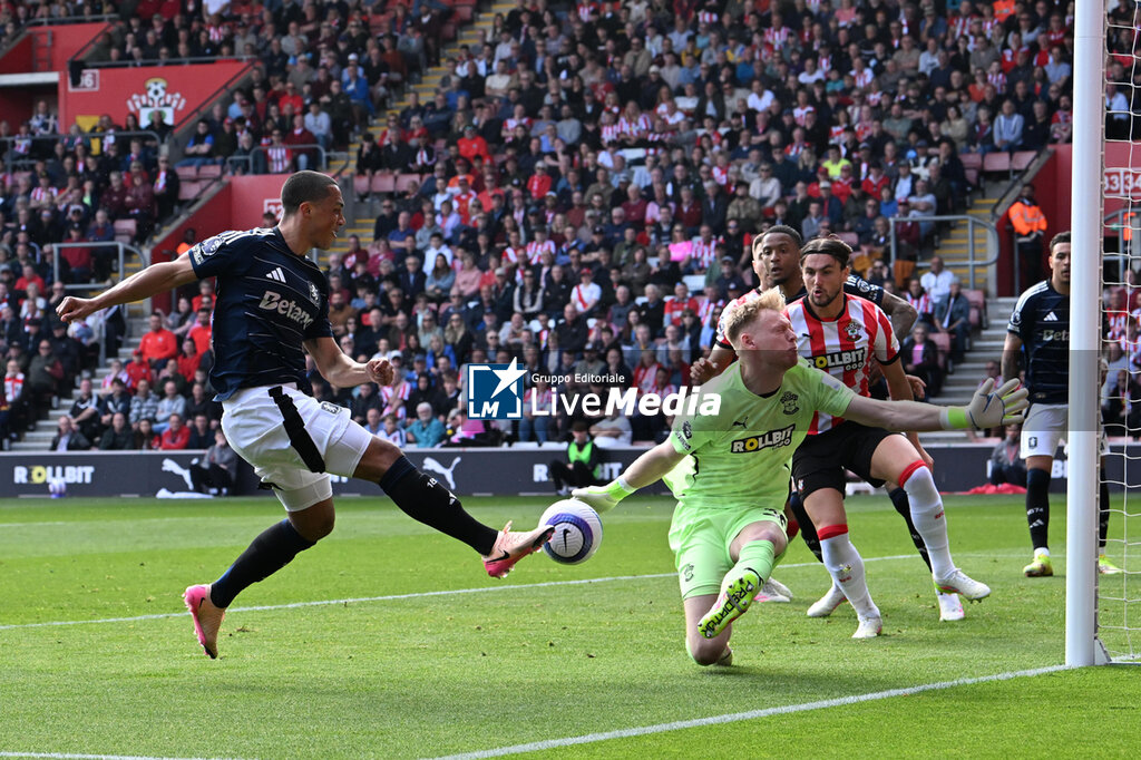 FOOTBALL - ENGLISH CHAMP - SOUTHAMPTON v ASTON VILLA - ENGLISH PREMIER LEAGUE - SOCCER