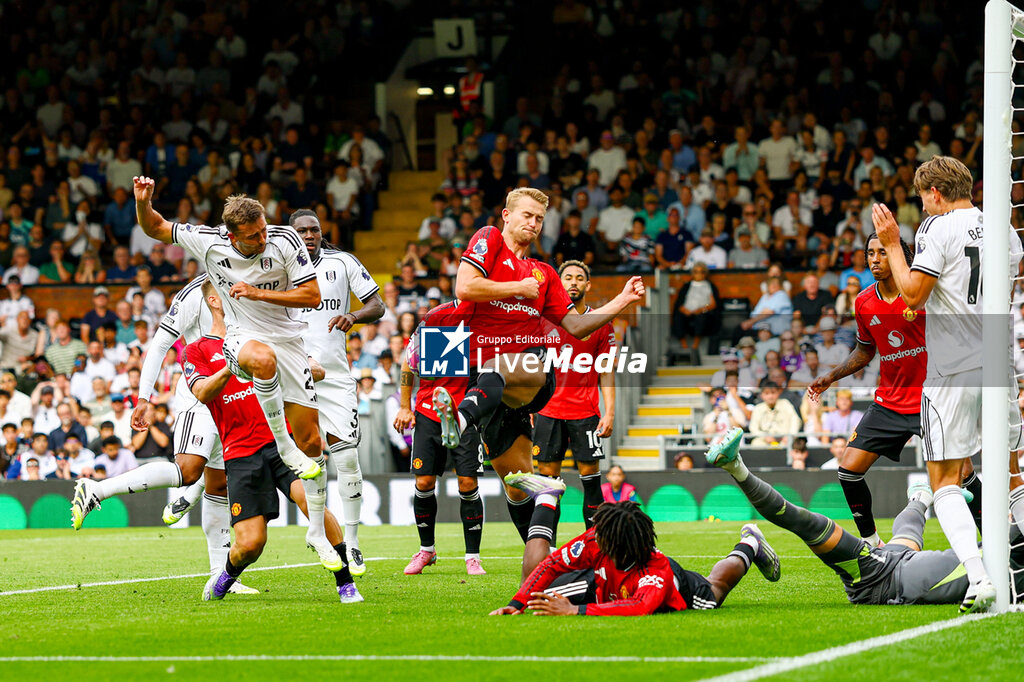 FOOTBALL - ENGLISH CHAMP - FULHAM v MANCHESTER UNITED - ENGLISH PREMIER LEAGUE - SOCCER