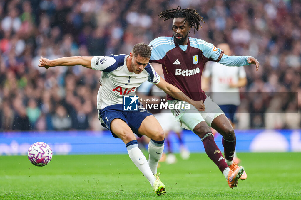 TOTTENHAM HOTSPUR vs ASTON VILLA - ENGLISH PREMIER LEAGUE - SOCCER