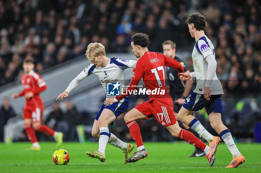 TOTTENHAM HOTSPUR vs LIVERPOOL - ENGLISH PREMIER LEAGUE - SOCCER