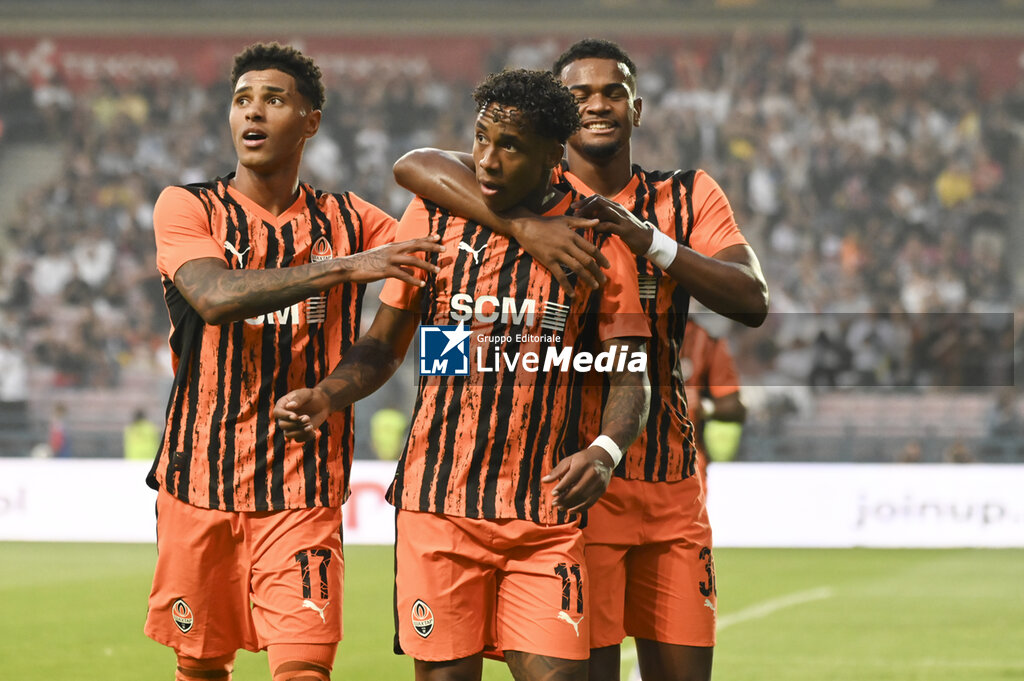 Shakhtar Donetsk vs Besiktas Istanbul - UEFA EUROPA LEAGUE - SOCCER