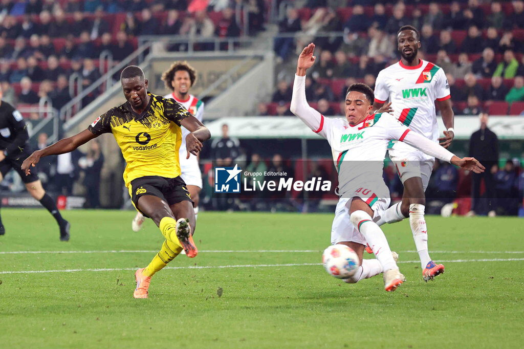 FOOTBALL - GERMAN CHAMP - AUGSBURG v DORTMUND - GERMAN BUNDESLIGA - SOCCER