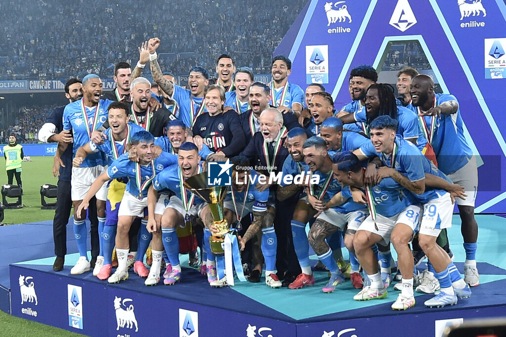 SSC Napoli vs Cagliari Calcio - ITALIAN SERIE A - SOCCER