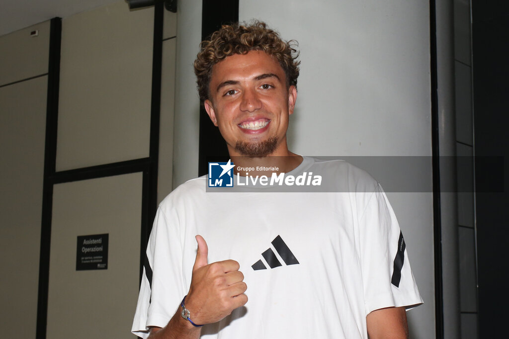 Neil El Aynaoui is AS Roma's new signing - ITALIAN SERIE A - SOCCER