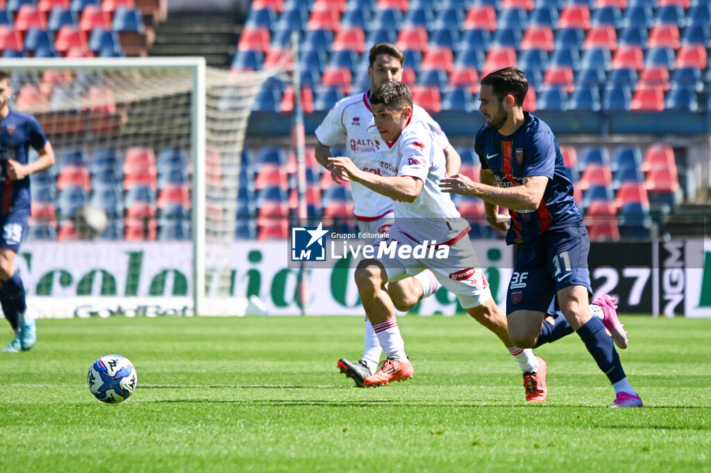 Cosenza Calcio vs SSC Bari - ITALIAN SERIE B - SOCCER