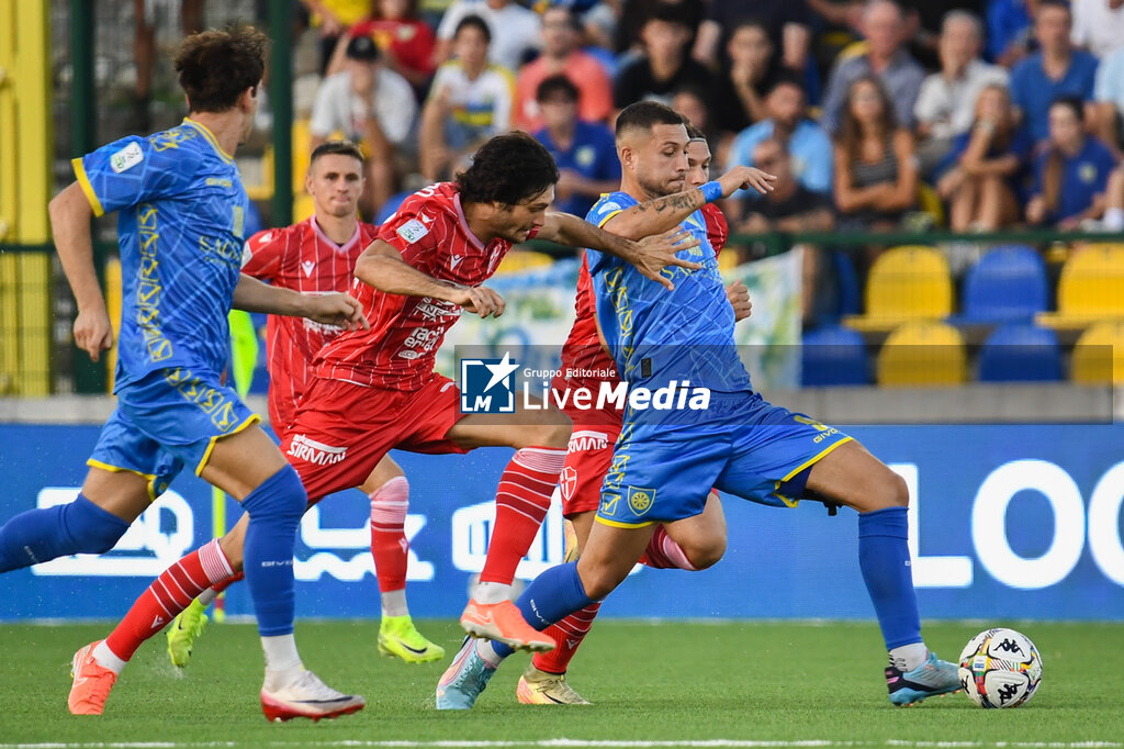 Carrarese Calcio vs Padova Calcio - ITALIAN SERIE B - SOCCER