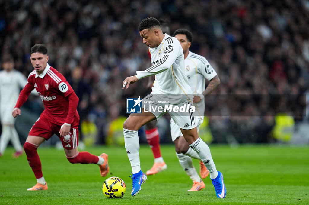 REAL MADRID vs SEVILLA - SPANISH LA LIGA - SOCCER