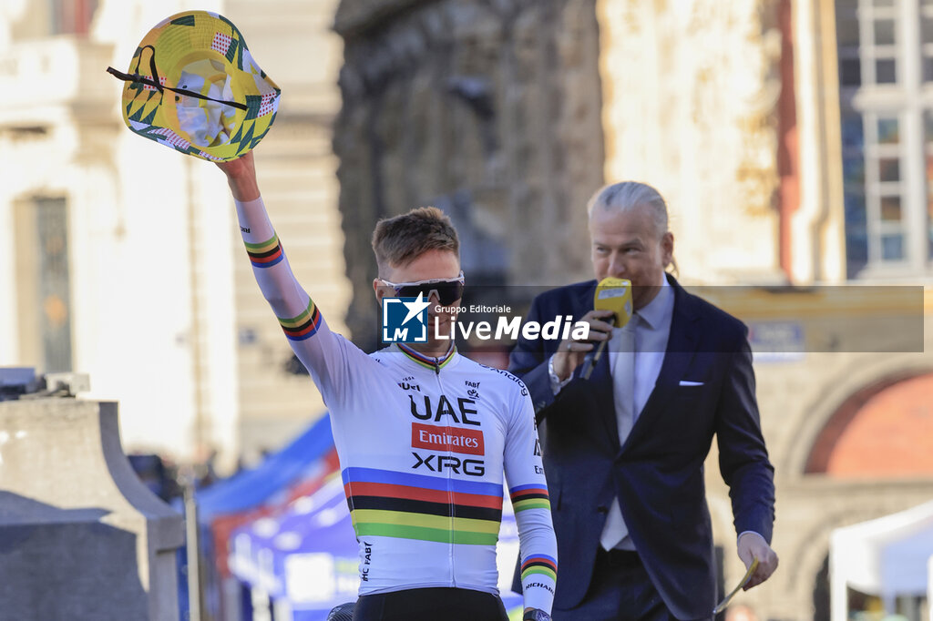 Tour de France 2025 - Team Presentation - TOUR DE FRANCE - CYCLING