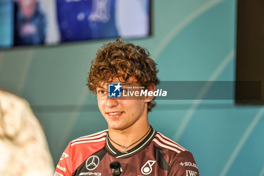 Crypto.com Miami Grand Prix 2025 - Practice 1 and Sprint Qualifying - FORMULA 1 - MOTORS