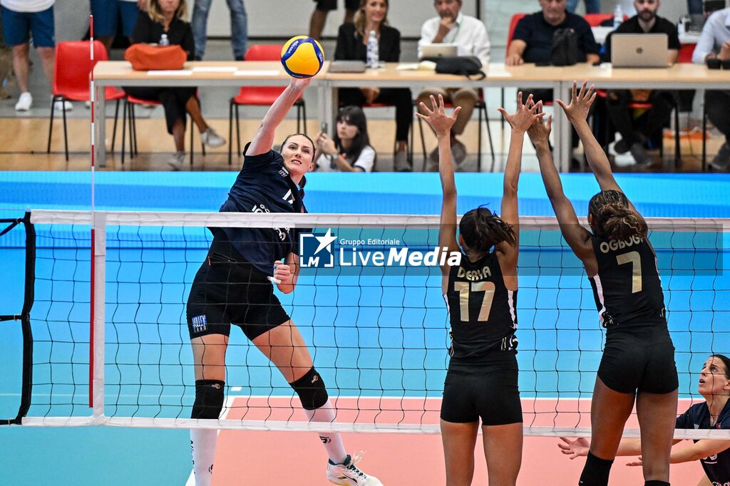 Sardegna Volleyball Challenge 2025 - Third place final - VakifBank Istanbul vs Panionios Atene - FRIENDLY MATCH - VOLLEYBALL