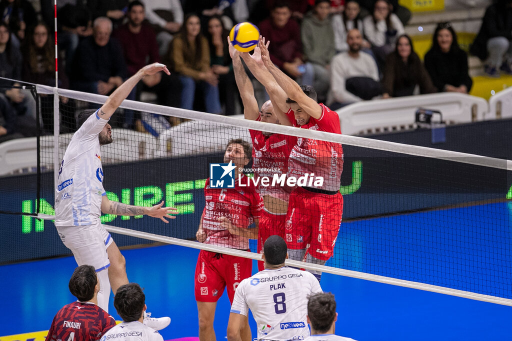 Cisterna Volley vs Gas Sales Bluenergy Piacenza - SUPERLEAGUE SERIE A - VOLLEYBALL