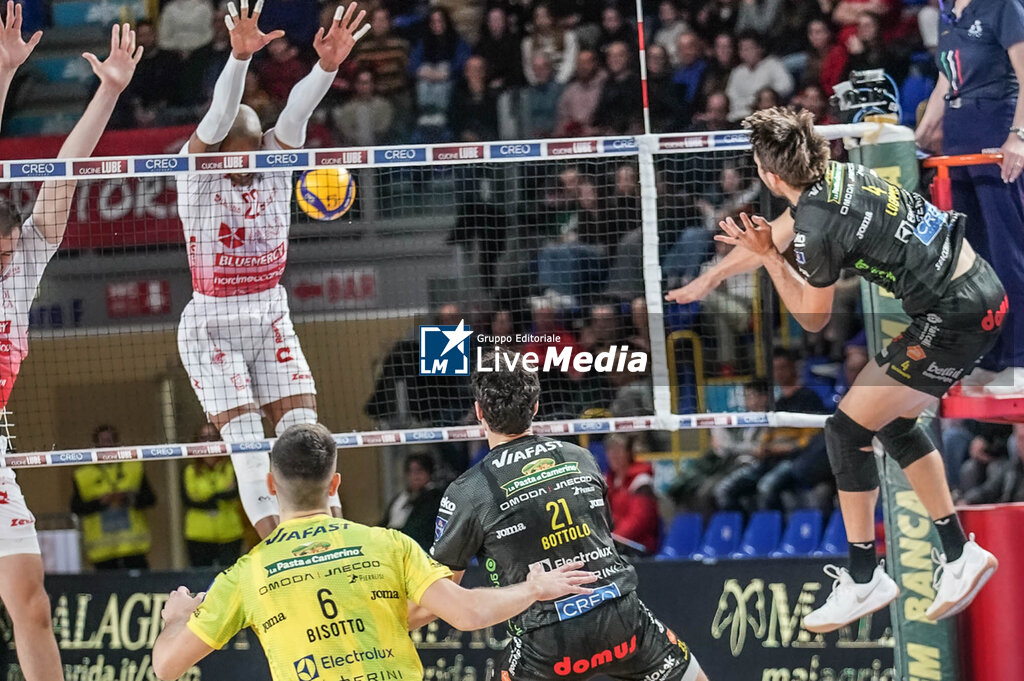 Cucine Lube Civitanova vs Gas Sales Bluenergy Piacenza - SUPERLEAGUE SERIE A - VOLLEYBALL