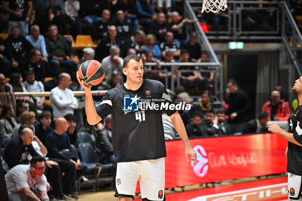 Virtus Bologna vs Besiktas Istanbul - EUROLEAGUE - BASKETBALL