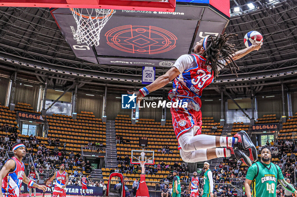 Harlem Globetrotters 100Years World Tour - EVENTS - BASKETBALL