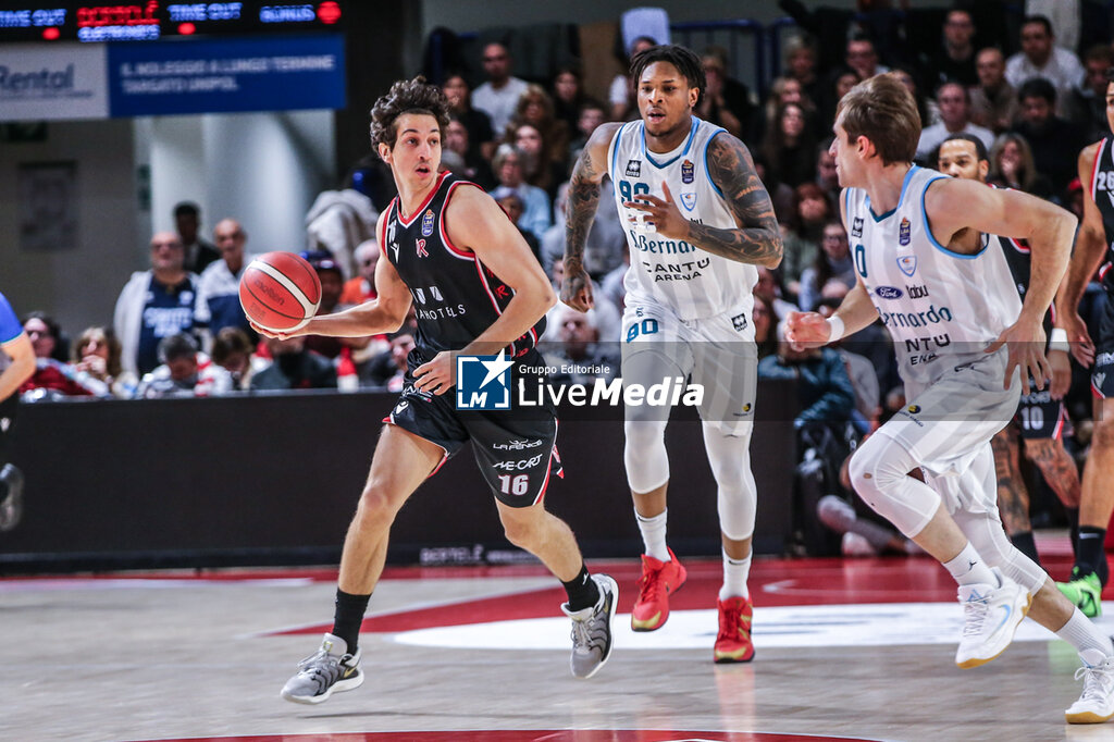 Una Hotels Reggio Emilia vs Acqua S.Bernardo Cantù - ITALIAN SERIE A - BASKETBALL