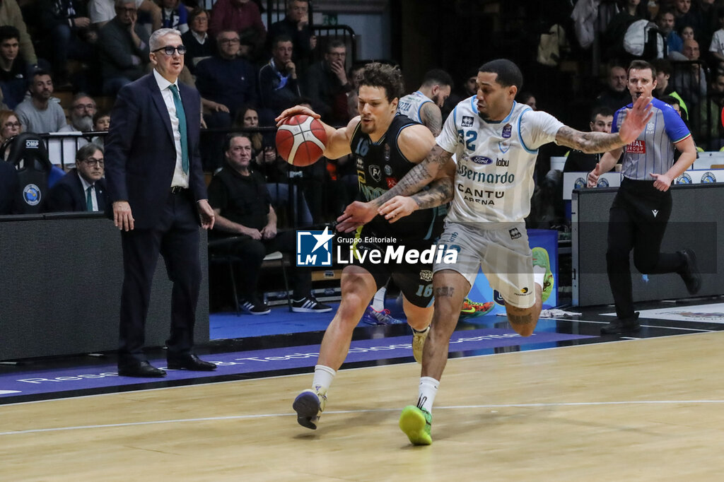Vanoli Basket Cremona vs Acqua S.Bernardo Cantù - ITALIAN SERIE A - BASKETBALL