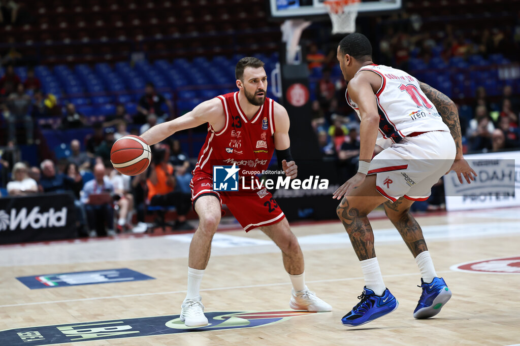 EA7 Emporio Armani Milano vs Una Hotels Reggio Emilia - ITALIAN SERIE A - BASKETBALL