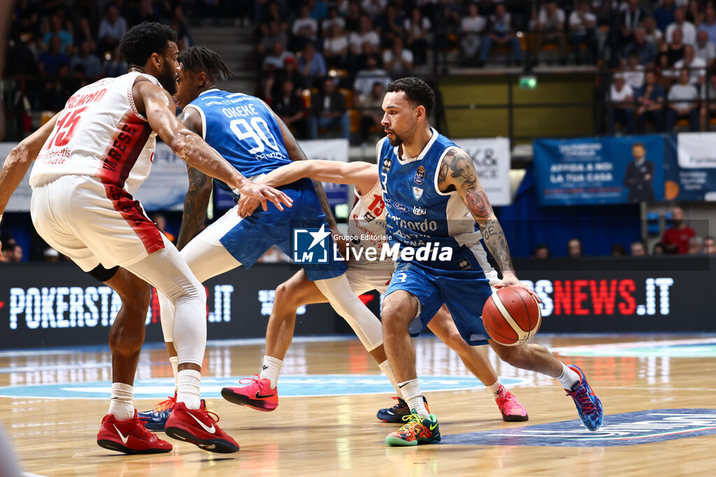 Acqua S.Bernardo Cantù vs Openjobmetis Varese - ITALIAN SERIE A - BASKETBALL