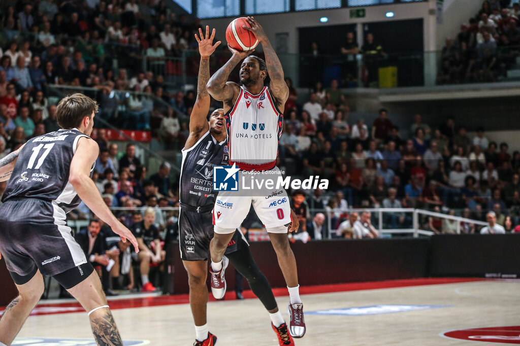 Una Hotels Reggio Emilia vs Bertram Derthona Tortona - ITALIAN SERIE A - BASKETBALL